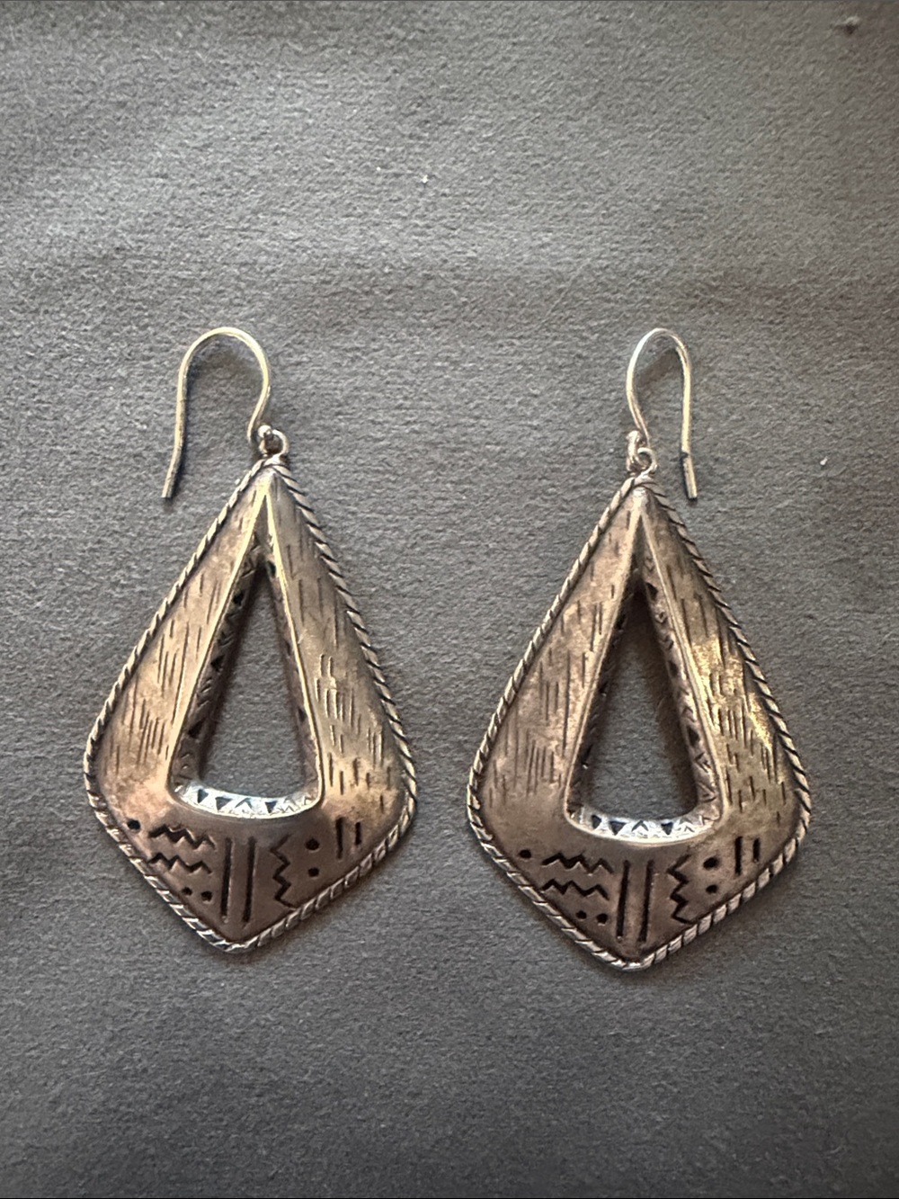 Silpada Sterling Silver Oxidized Etched Triangle Dangle Earrings